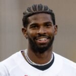 Shedeur_Sanders_(54608005403)_(cropped)